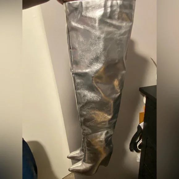 Silver Women's Boots - Picture 8 of 9